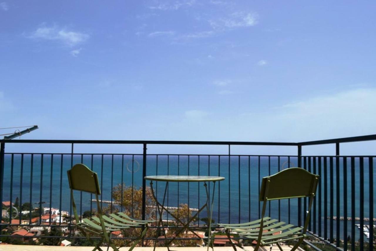 Casa Vacanze La Petrusella Trabia Exterior foto